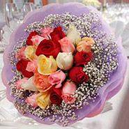 20 Mixed Roses Posy