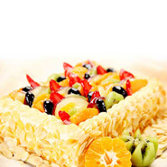 Fresh fruit cake