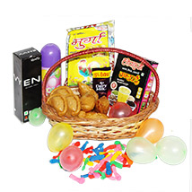 A Complete Holi Gift Hamper