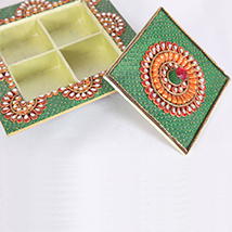 Kundan arted dry fruit box