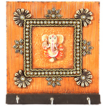 Kundan Wooden key holder