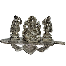 Oxidized Ganesh with Ridhhi Sidhhi Figurines