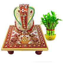 Traditional statue to Lord Ganesha