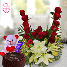 Delightful Flower Hamper 