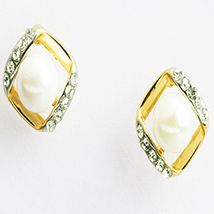 Square Pearl Earings- earrf91059